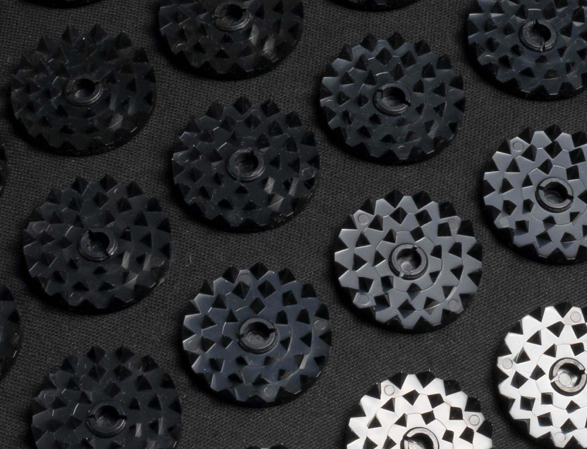 SIGNATURE SHAKTI SPIKES