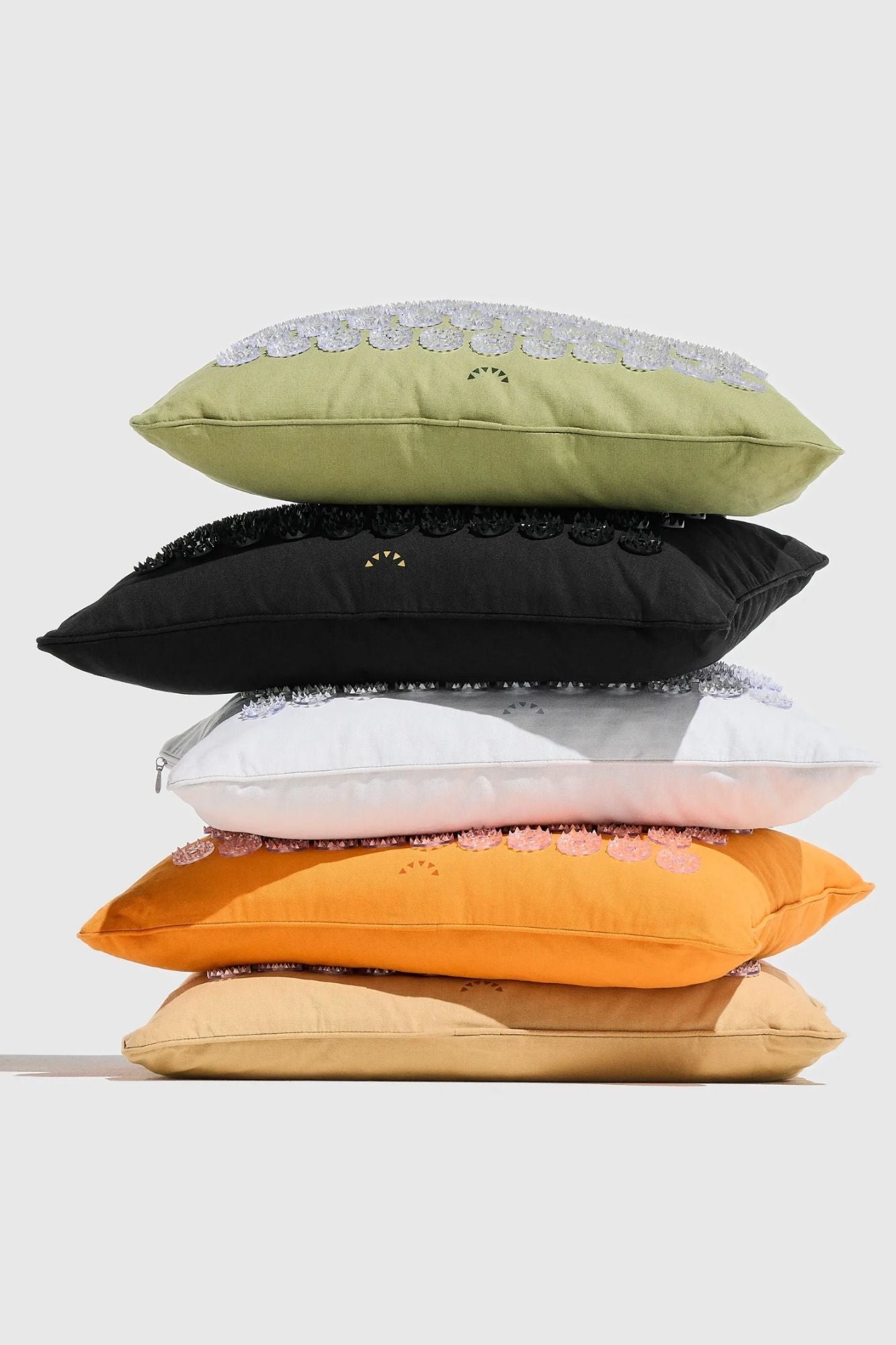 features-premium-design-pillow.jpg